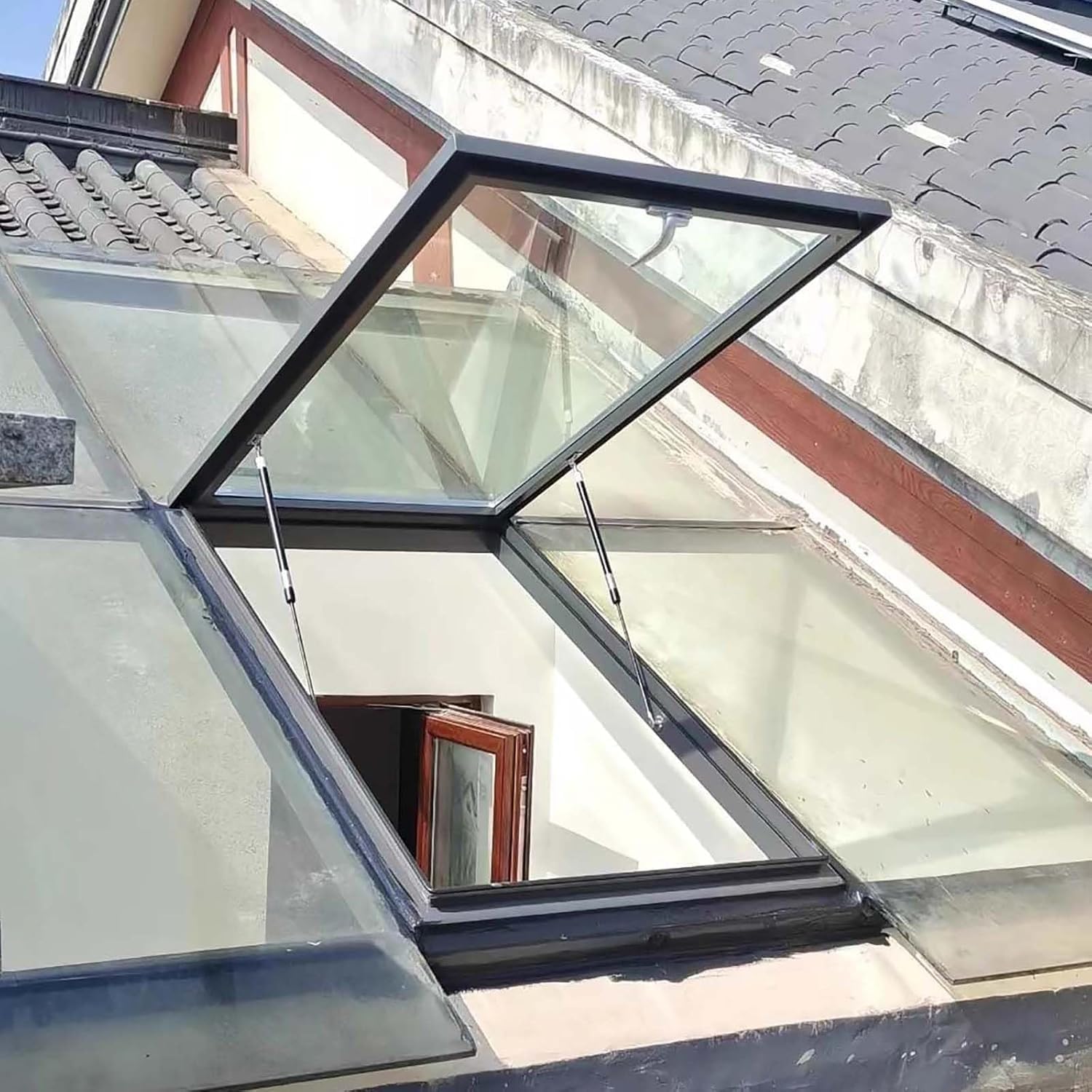 buy skylight window,skylight window pros cons,should I buy skylight window,skylight window vs alternatives,skylight window worth buying,best skylight window - detailed features and technical specifications