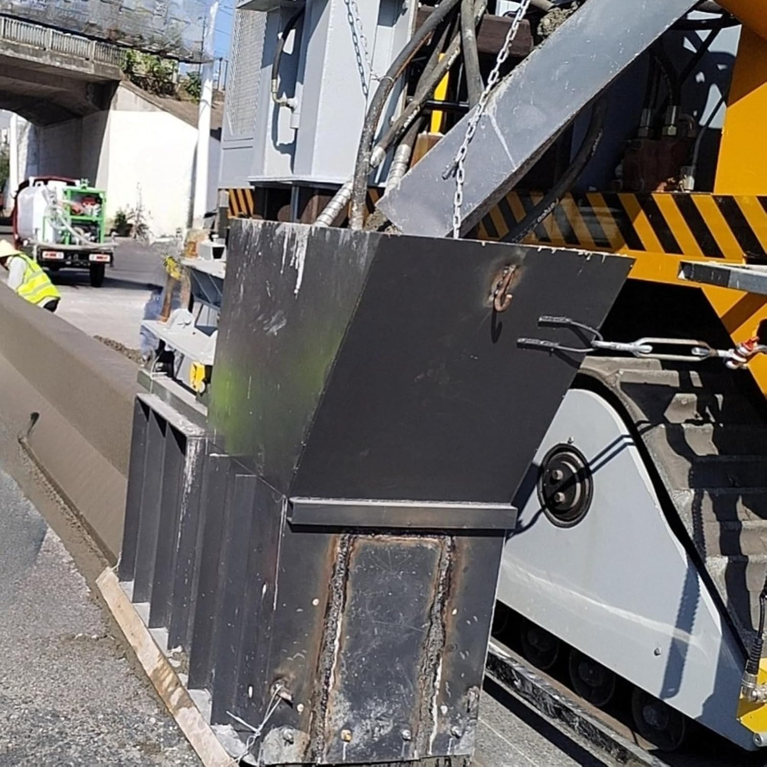 concrete curb machine review,should I buy concrete curb machine,concrete curb machine vs alternatives,concrete curb machine pros cons,concrete curb machine worth buying,best slipform paver performance testing and real-world results