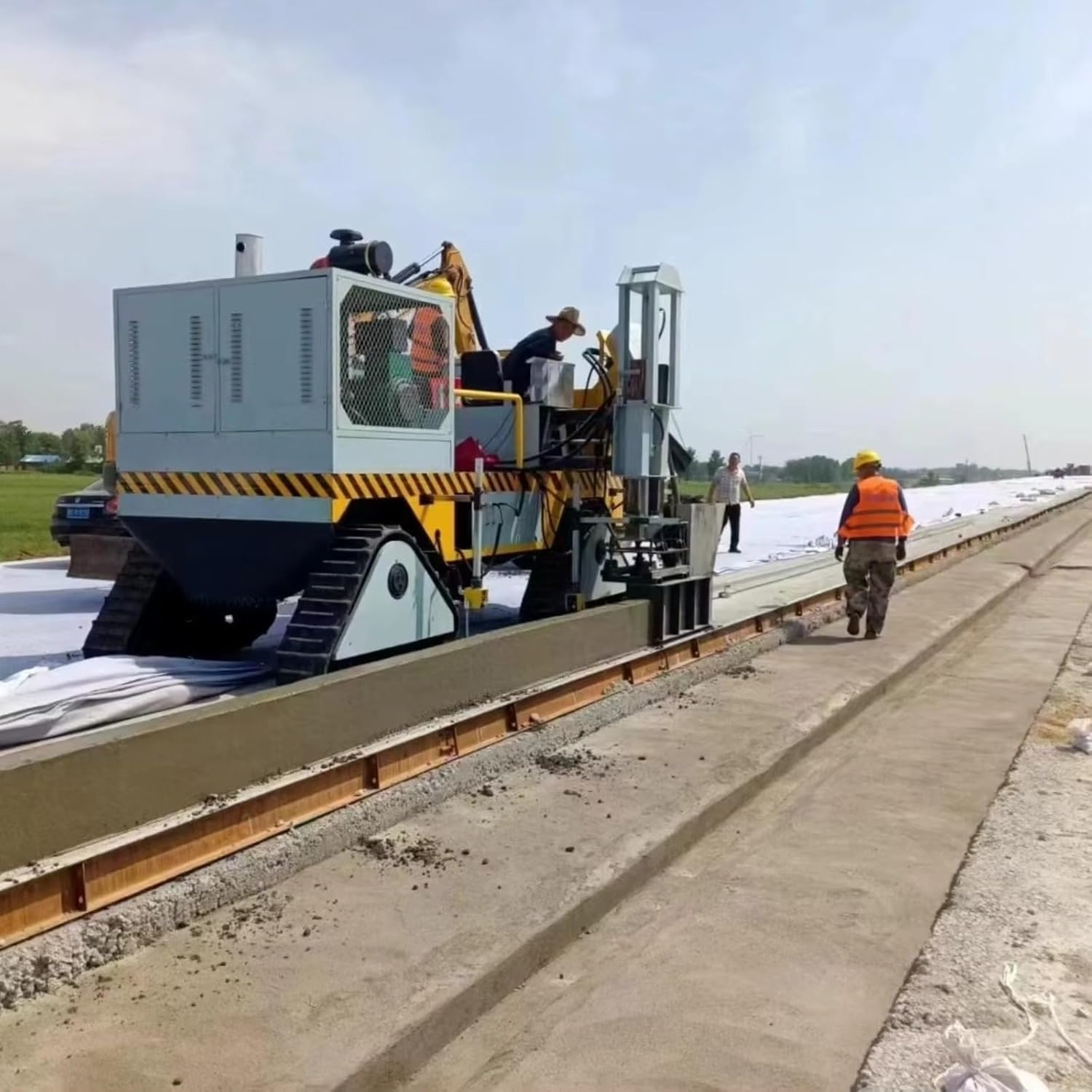concrete curb slipform paver,should I buy concrete curb slipform paver,concrete curb slipform paver pros cons,high efficiency road kerb maker,curb and gutter slipform machine,best curb slipform paver unboxing and complete package contents