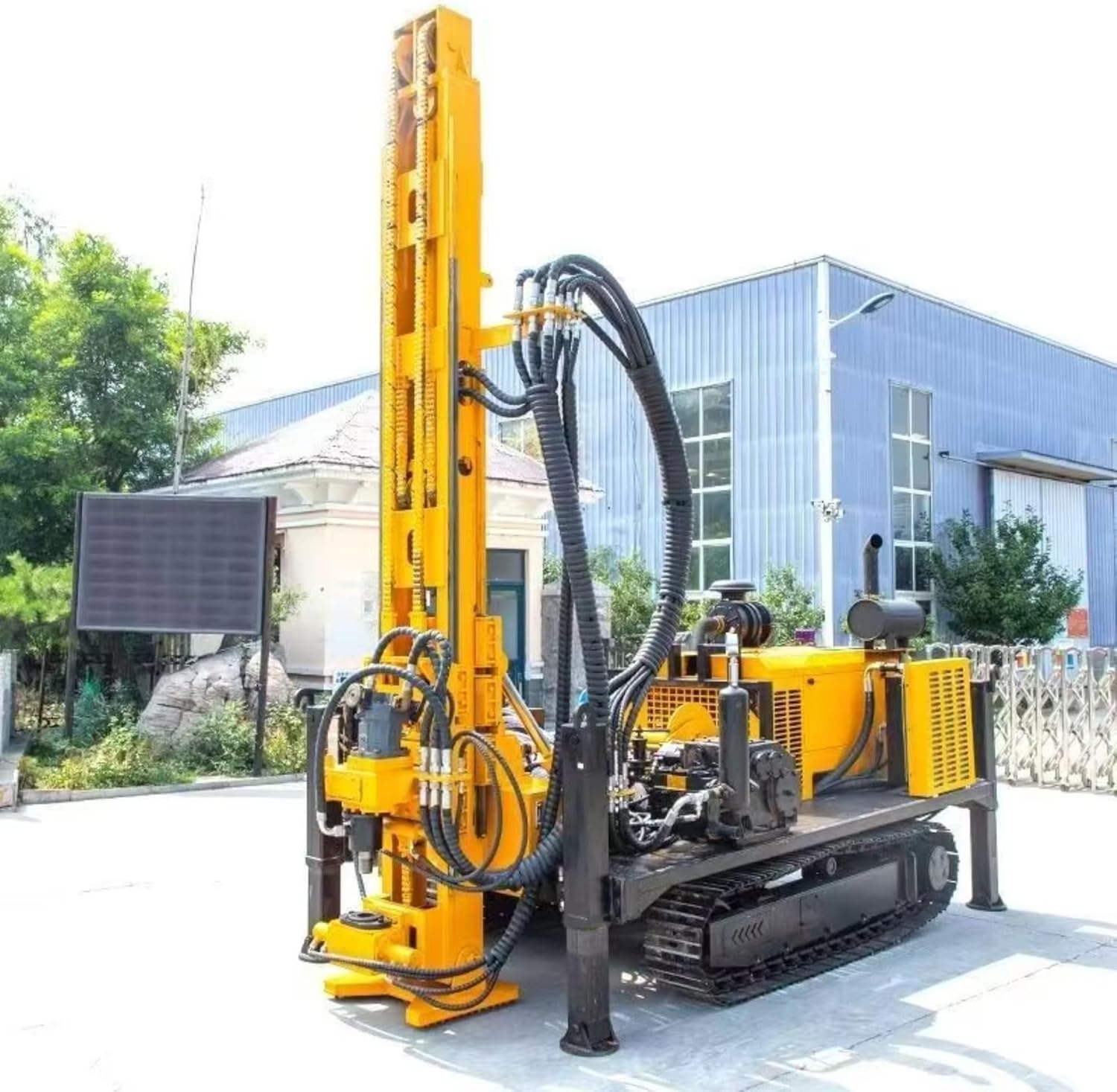 trailer mounted borehole drilling rig review,hydraulic well drilling machine worth buying,tracked water well rig pros cons,portable groundwater drilling equipment comparison,should I buy a borehole drilling rig,best off-grid water supply drill - detailed features and technical specifications