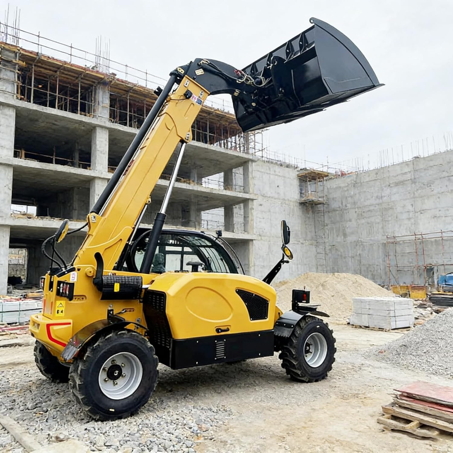 buy telehandler telescopic lift truck,should I buy a telehandler,telehandler vs forklift,telehandler pros cons,best telehandler for construction,telehandler worth buying - detailed features and technical specifications
